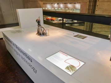  Wystawa w Muzeum Mercedesa &ndash; Kapelusz i inne dodatki
